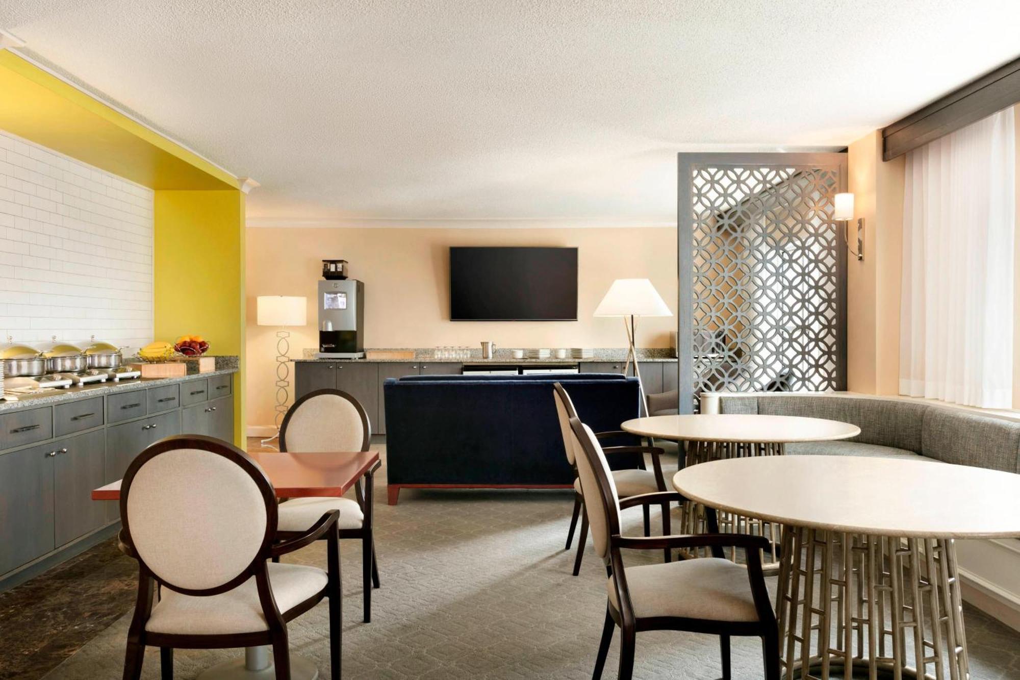Sheraton Raleigh Hotel Exterior foto