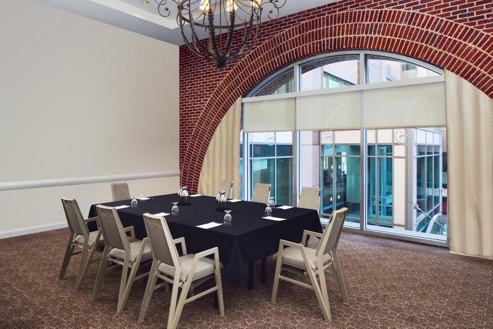 Sheraton Raleigh Hotel Exterior foto