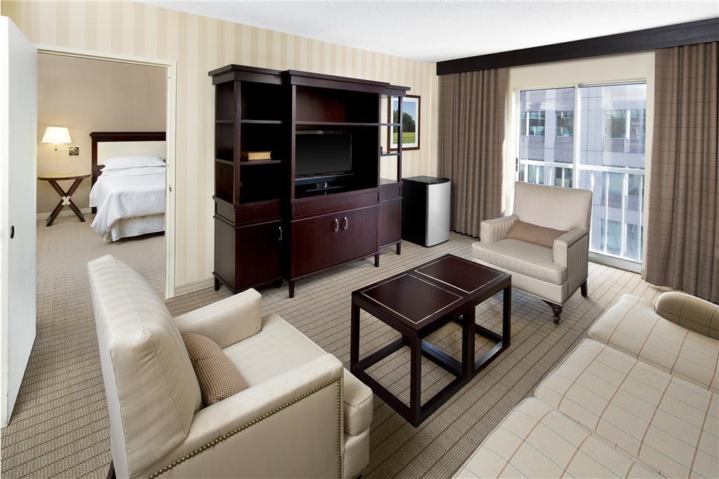 Sheraton Raleigh Hotel Zimmer foto